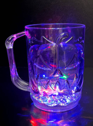 Product image 1 of the product “Halloween pumpkin drinking cup with light ”