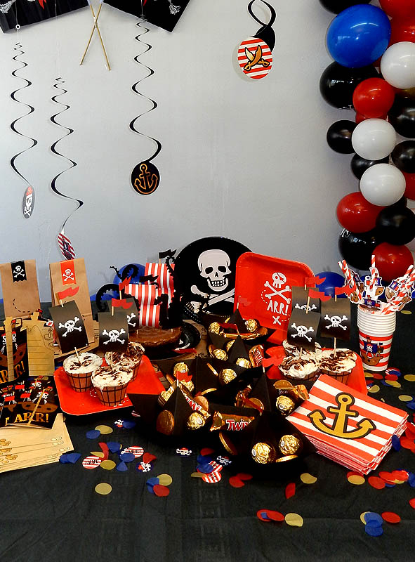 Pirate Party Table Decoration 73 Parts