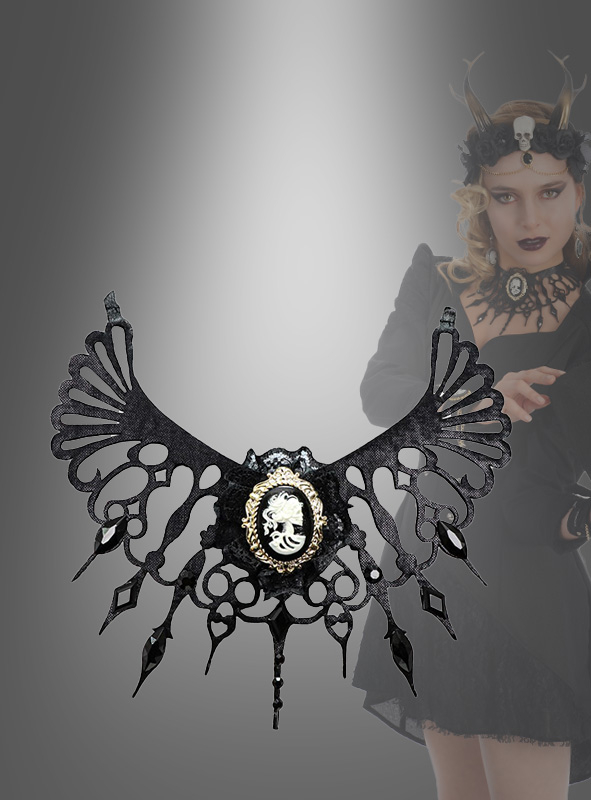 Gothic necklace with brooch