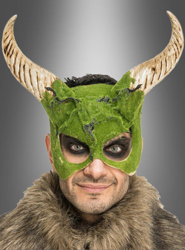 Horns animal mask with moss effect