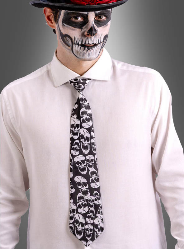skull and crossbones tie