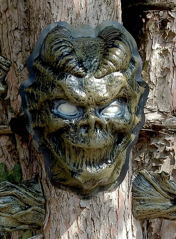 Halloween Baumgeist Deko online kaufen » Kostümpalast