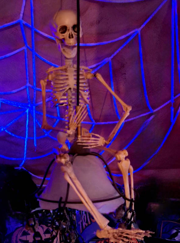 Riesige UV Spinnweben 300cm Spinnennetz weiß 