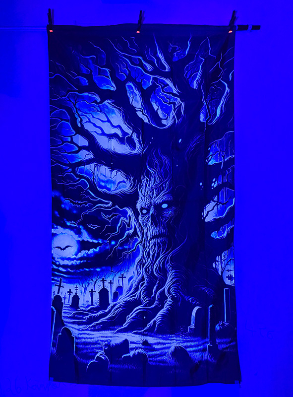 Creepy Tree Ghost 100x185cm Wall Decor 