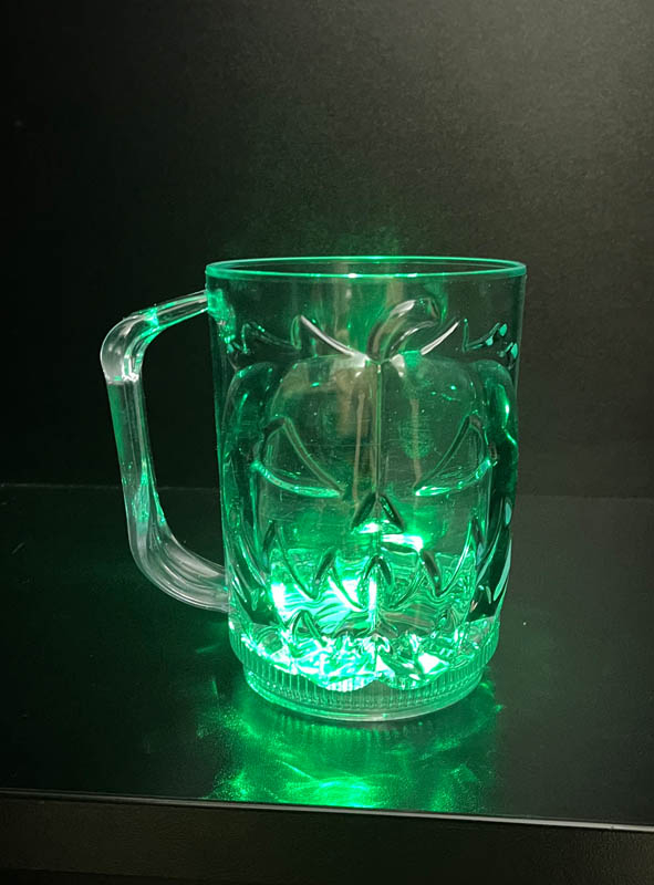 Halloween pumpkin drinking cup with light 