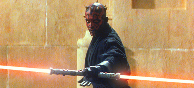 Darth Maul mit Doppelklingenlichtschwert Darth Maul mit Doppelklingenlichtschwert