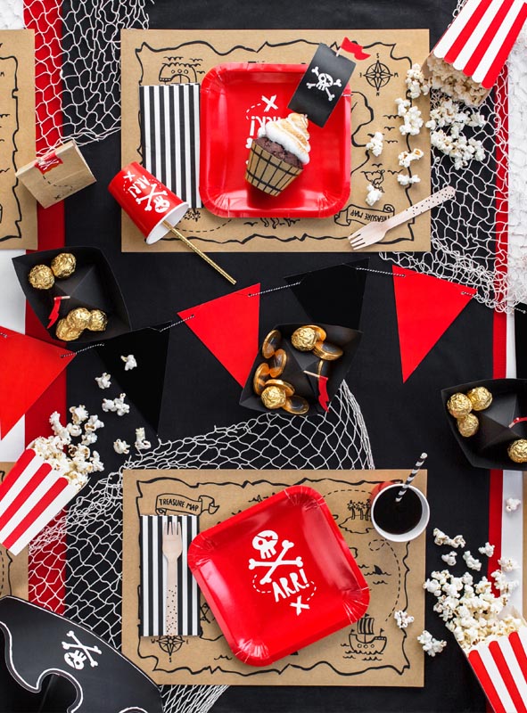 Product image 2 of the product “Paper placemats Pirates Party 6 pcs ”