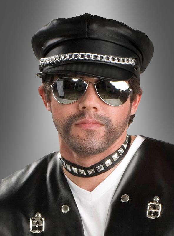 Product image 2 of the product “Biker Cap with chains ”