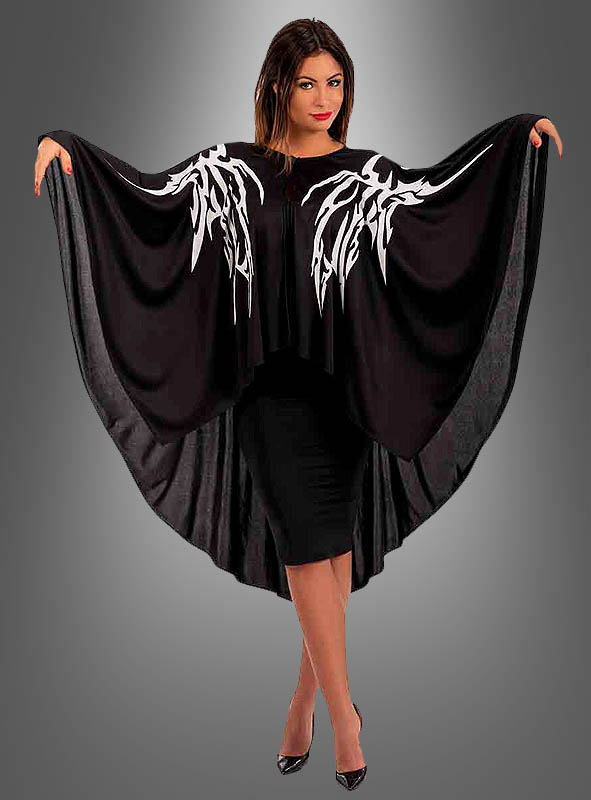 Product image 2 of the product “Dragon Skeleton Cape ”