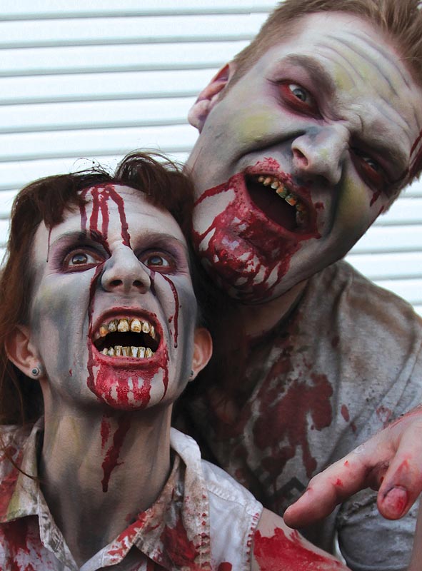 Artikelbild 2 des Artikels “Zombie Zahnfarbe Filmqualität Deluxe “