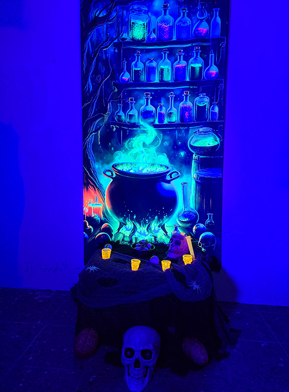 Artikelbild 3 des Artikels “UV Hexenkessel Wandbild 100x185cm waschbar “