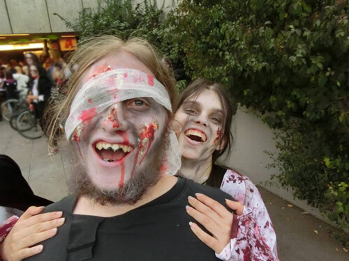 Zombie Walk Pärchen